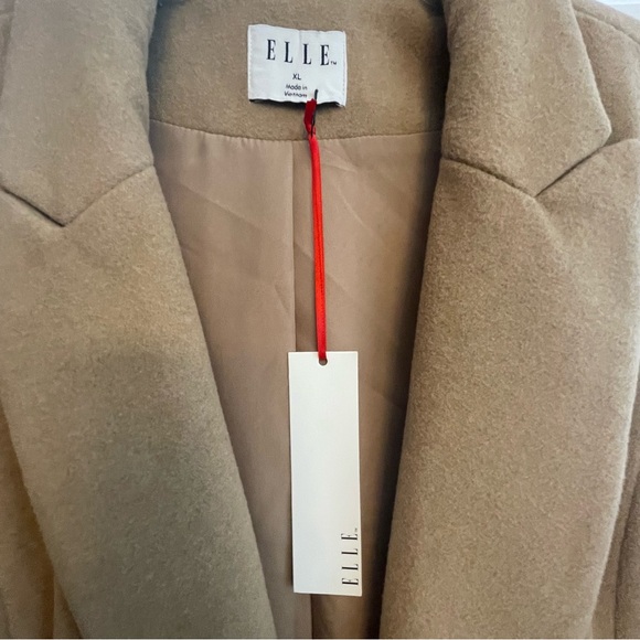 Elle Tan and Black Sleeveless Vest - Picture 5 of 8